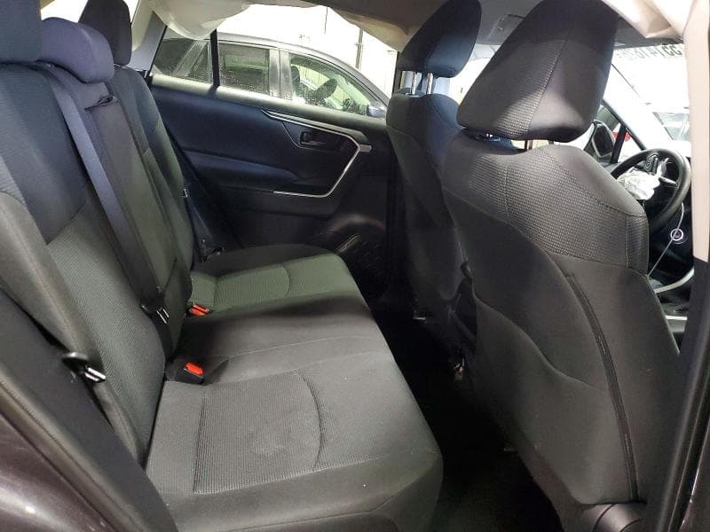2021 TOYOTA RAV4 LE 10