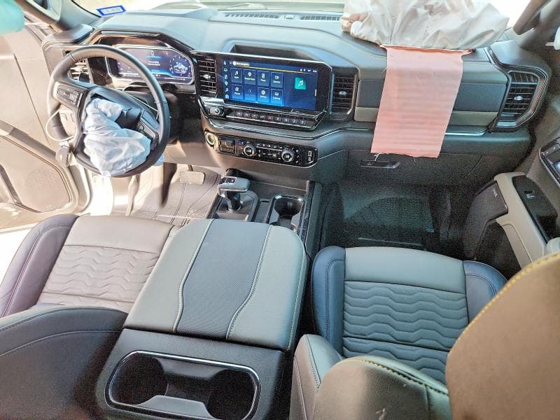 2025 CHEVROLET SILVERADO K1500 ZR2 8