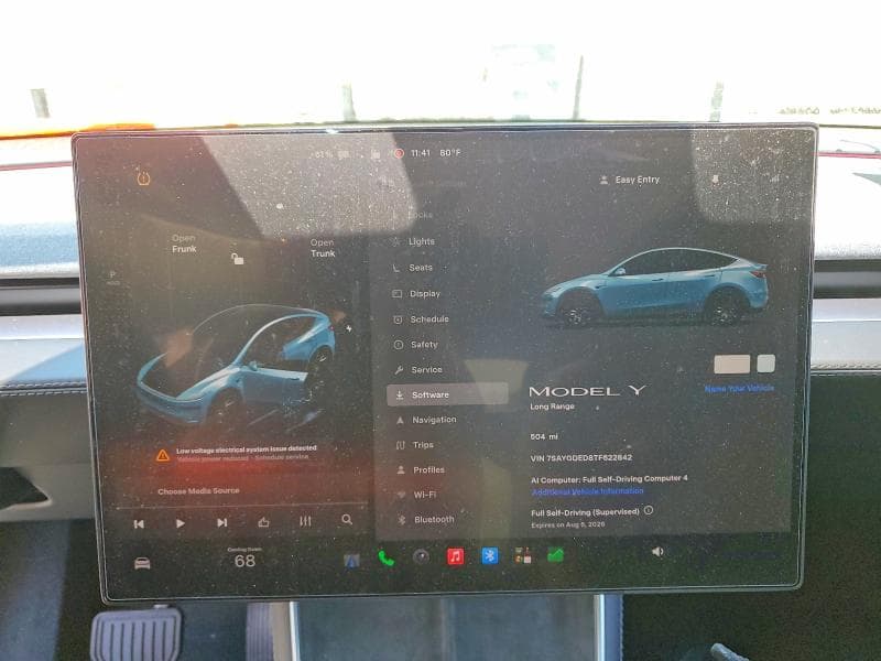 2026 TESLA MODEL Y 9