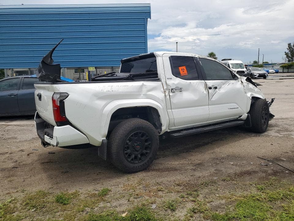 2026 TOYOTA TACOMA SR5 3