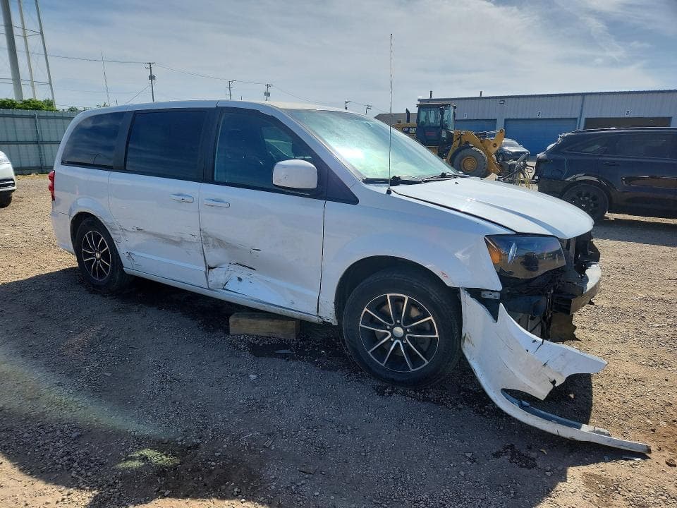 2018 DODGE GRAND CARAVAN SE 4