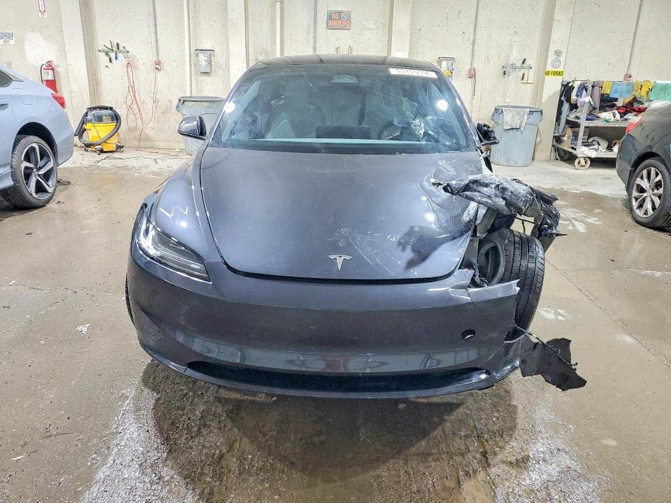 2025 TESLA MODEL 3 5