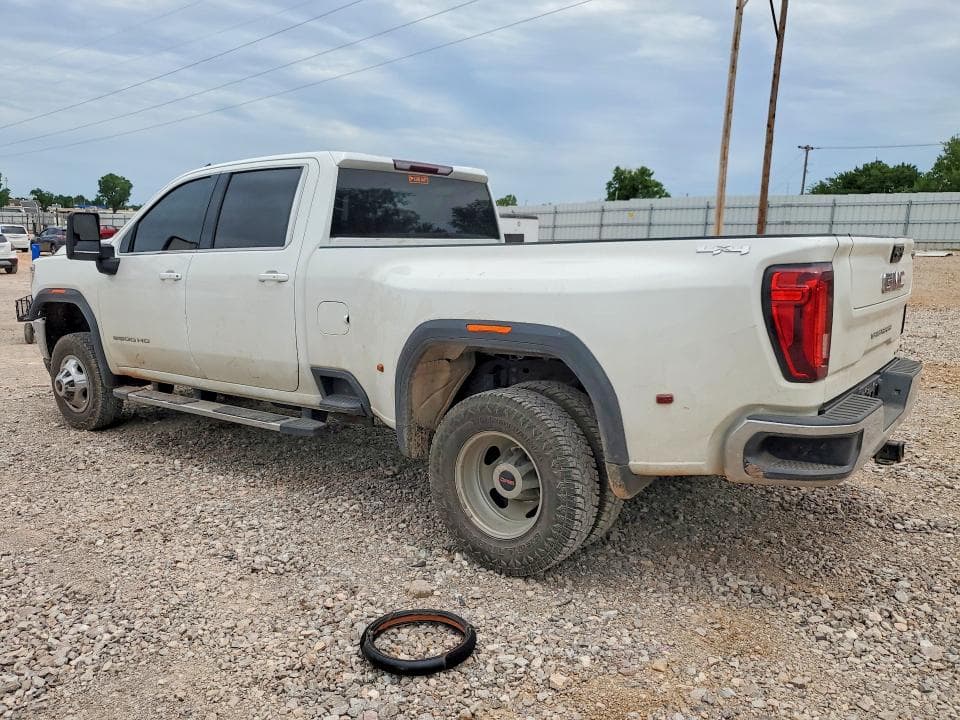 2022 GMC SIERRA K3500 SLE 2