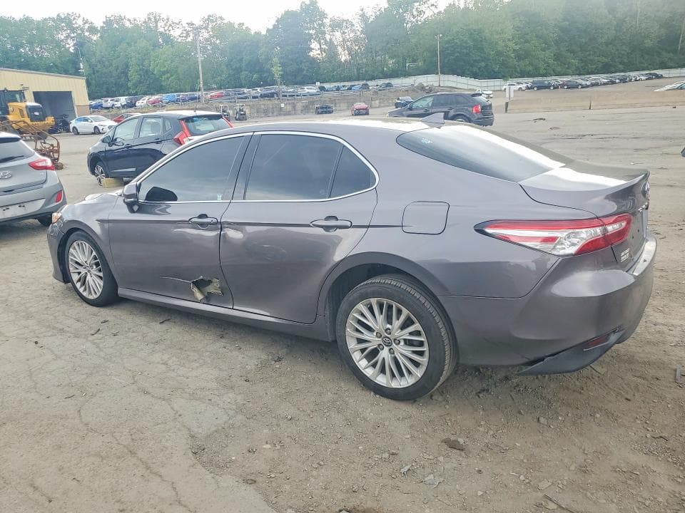 2019 TOYOTA CAMRY XLE XLE 3