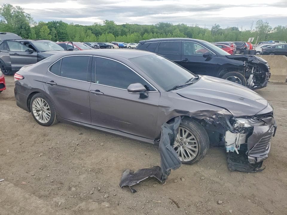 2019 TOYOTA CAMRY XLE XLE 5