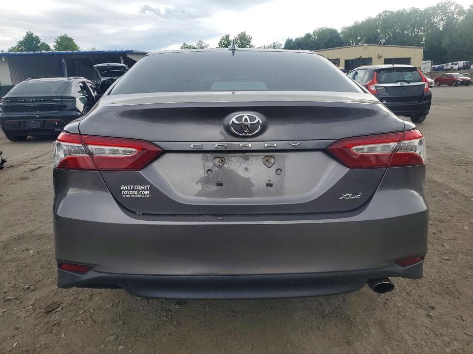2019 TOYOTA CAMRY XLE XLE 7