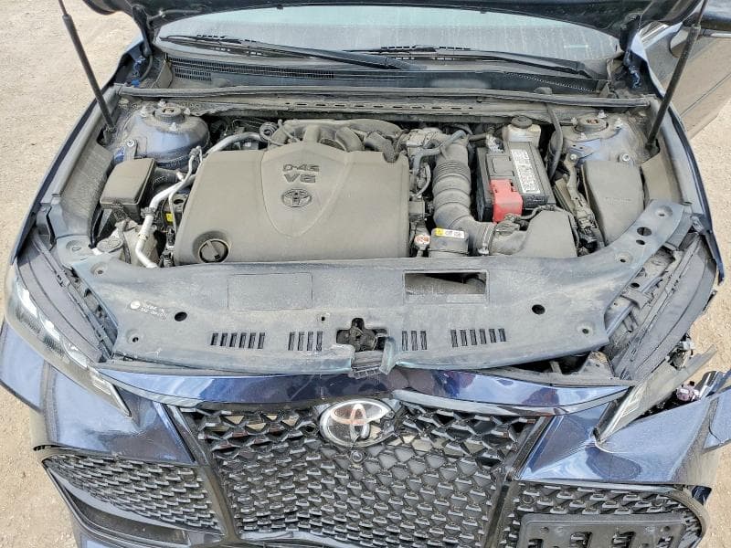 2019 TOYOTA AVALON XLE 11