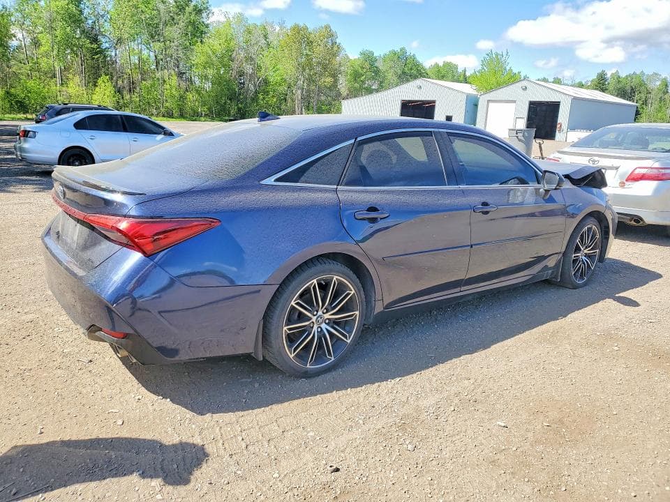 2019 TOYOTA AVALON XLE 3