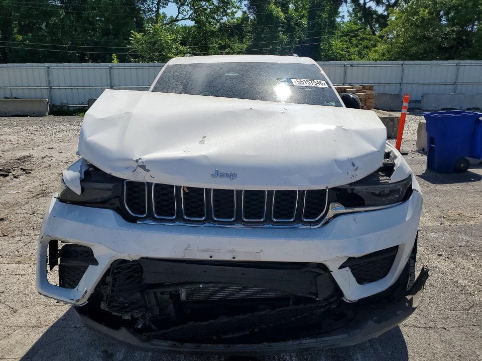 2024 JEEP GRAND CHEROKEE LAREDO 5