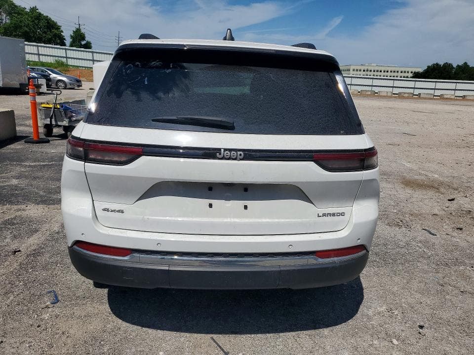 2024 JEEP GRAND CHEROKEE LAREDO 6