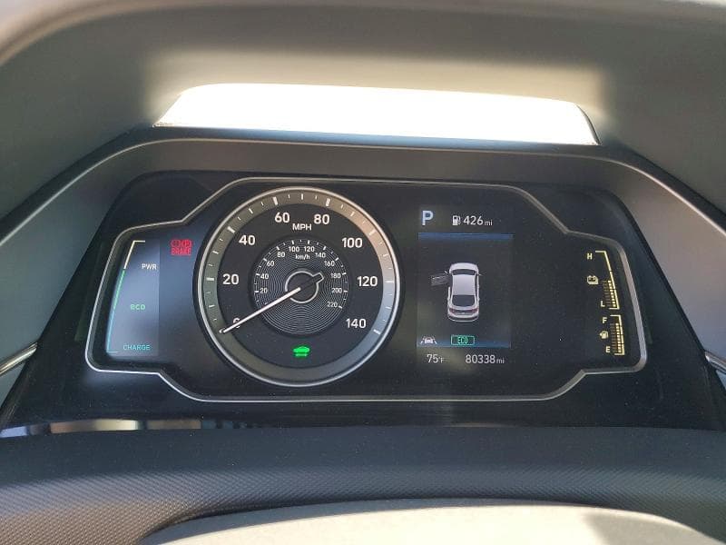 2020 HYUNDAI IONIQ HYBRID BLUE 9