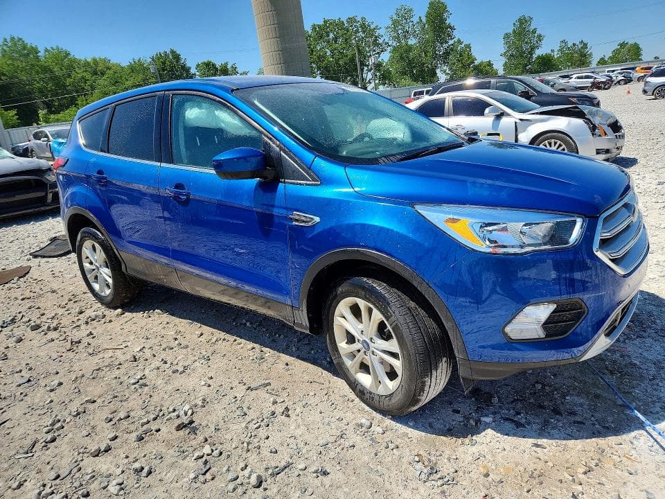 2019 FORD ESCAPE SE 4