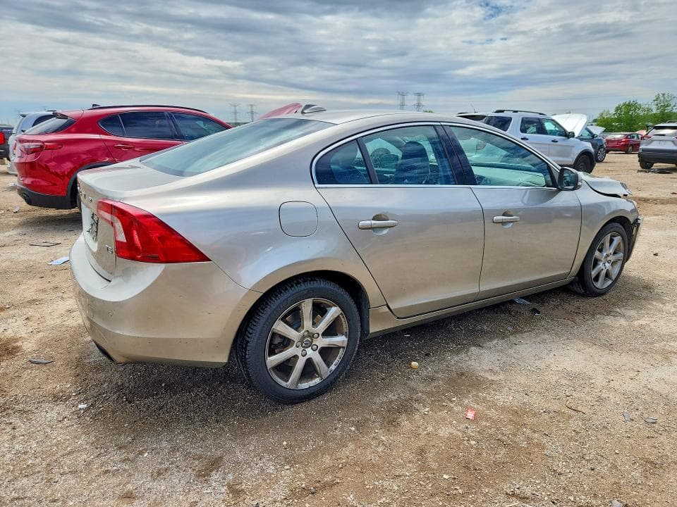 2016 VOLVO S60 PREMIER 3