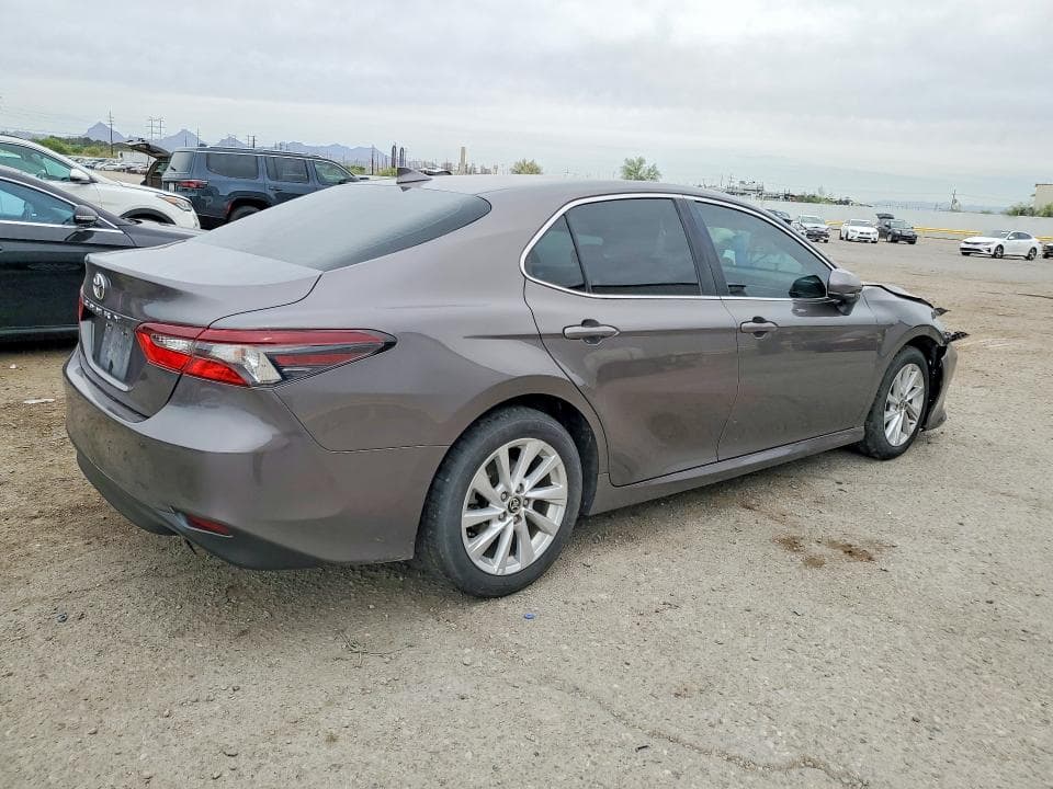 2024 TOYOTA CAMRY LE 3