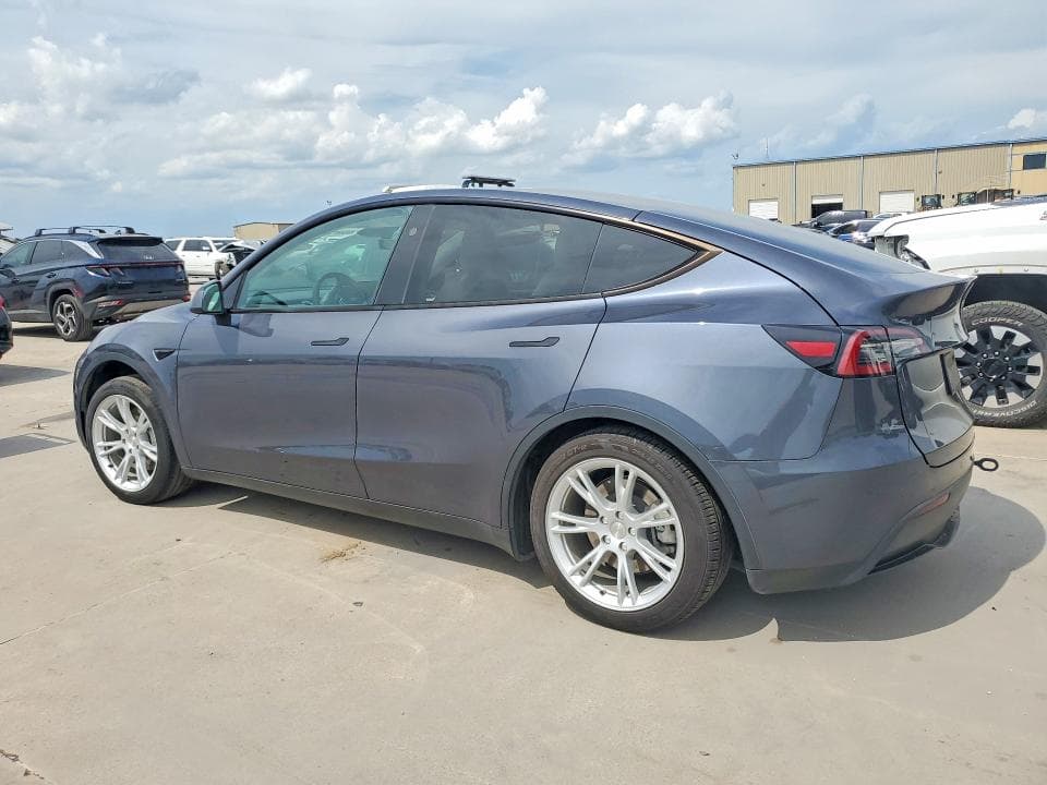 2023 TESLA MODEL Y 2