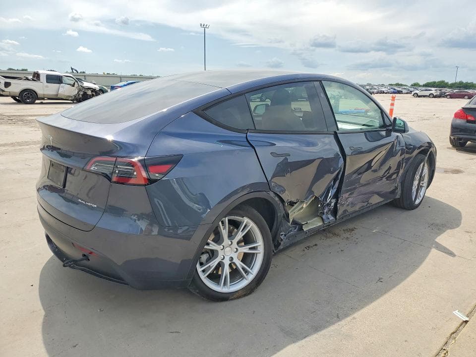 2023 TESLA MODEL Y 3