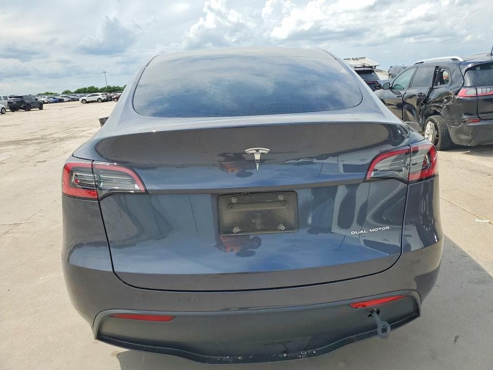 2023 TESLA MODEL Y 6