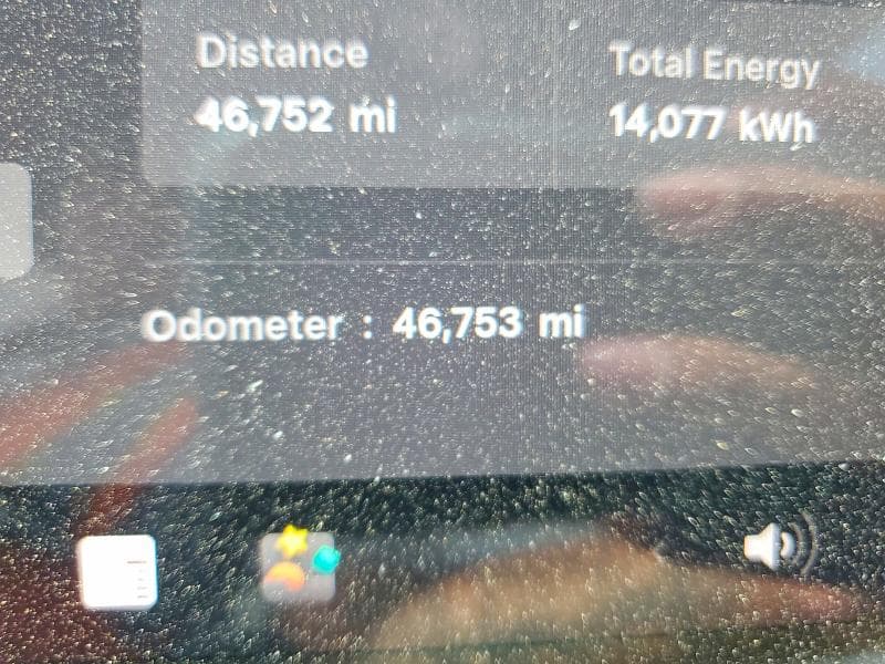2023 TESLA MODEL Y 9