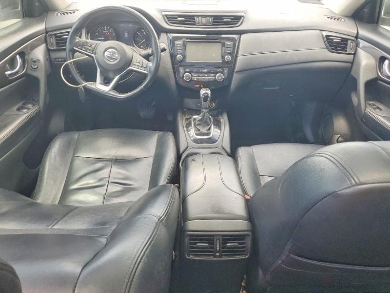 2019 NISSAN ROGUE SV 8