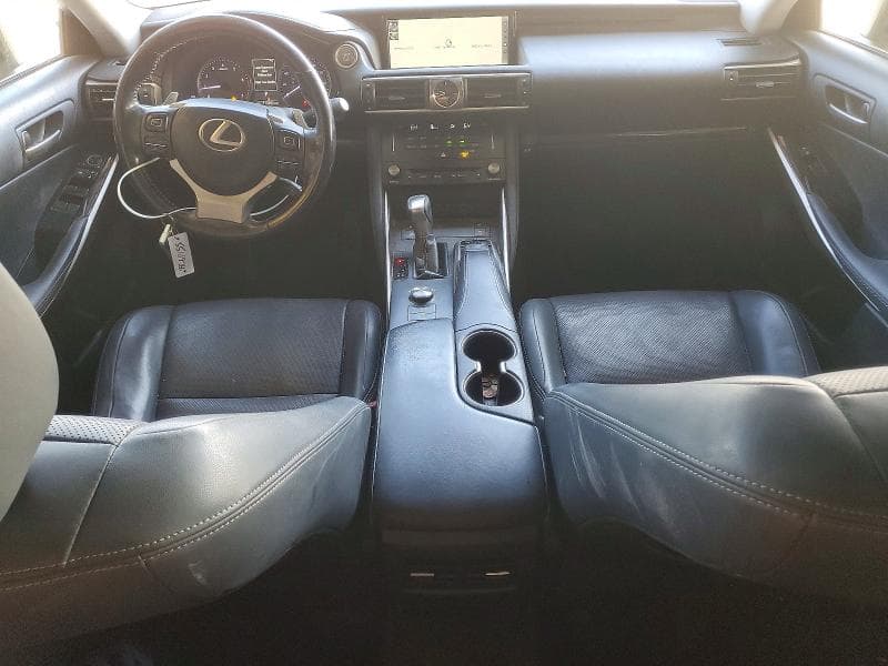 2017 LEXUS IS 200T 8