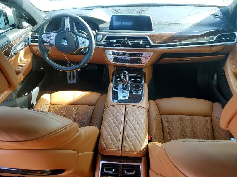2021 BMW 750 XI XI 8