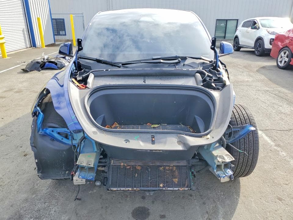 2024 TESLA MODEL Y 5
