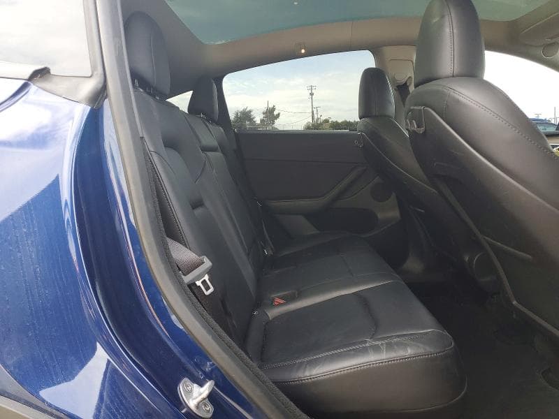 2024 TESLA MODEL Y 10