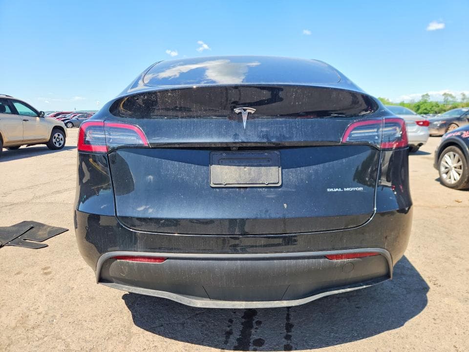 2023 TESLA MODEL Y 6