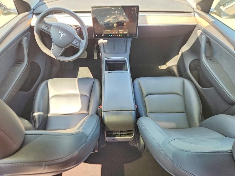 2023 TESLA MODEL Y 8
