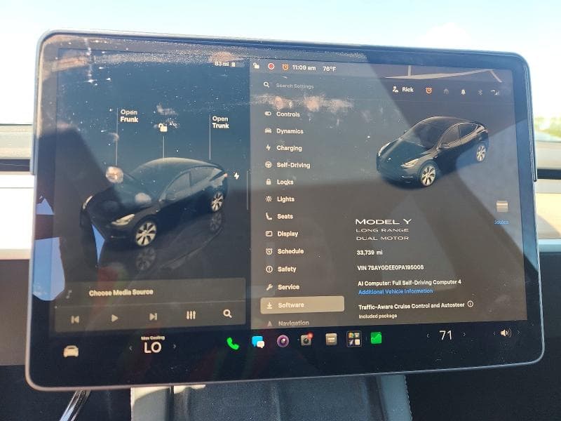 2023 TESLA MODEL Y 9