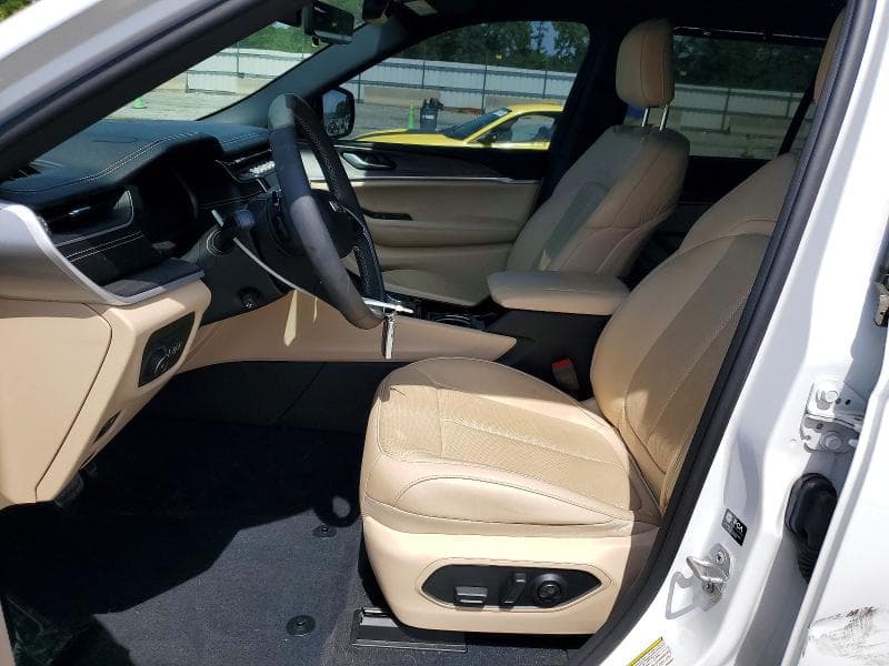 2023 JEEP GRAND CHEROKEE LIMITED 7