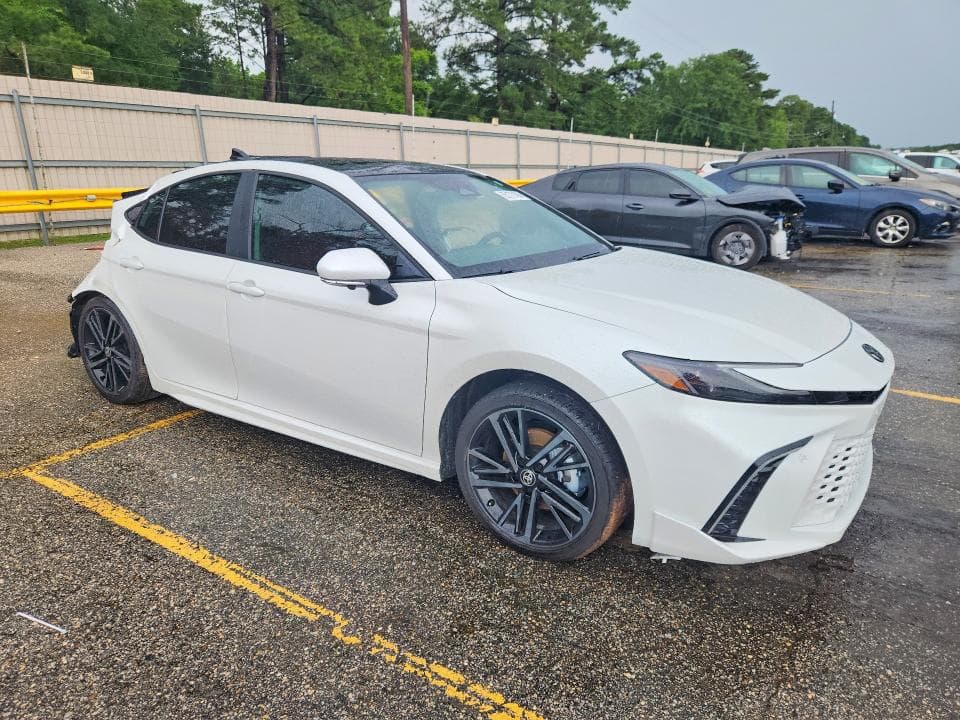 2026 TOYOTA CAMRY XSE 4