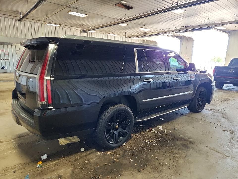 2017 CADILLAC ESCALADE ESV LUXURY 3