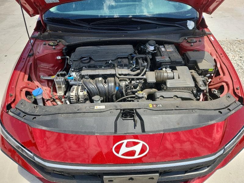 2025 HYUNDAI ELANTRA SE SE 11
