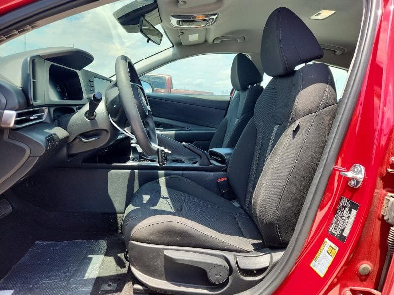 2025 HYUNDAI ELANTRA SE SE 7