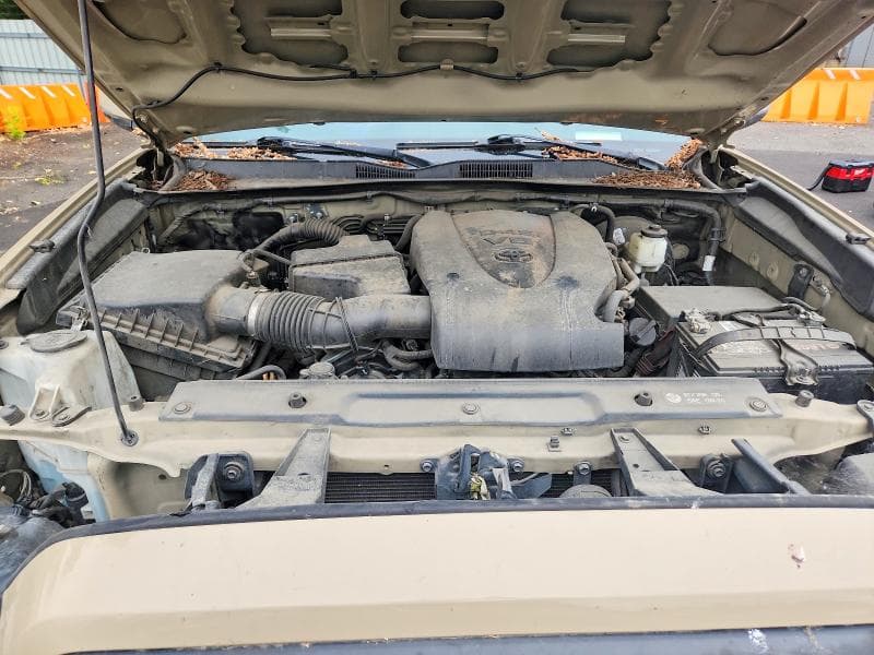 2018 TOYOTA TACOMA TRD SPORT 12