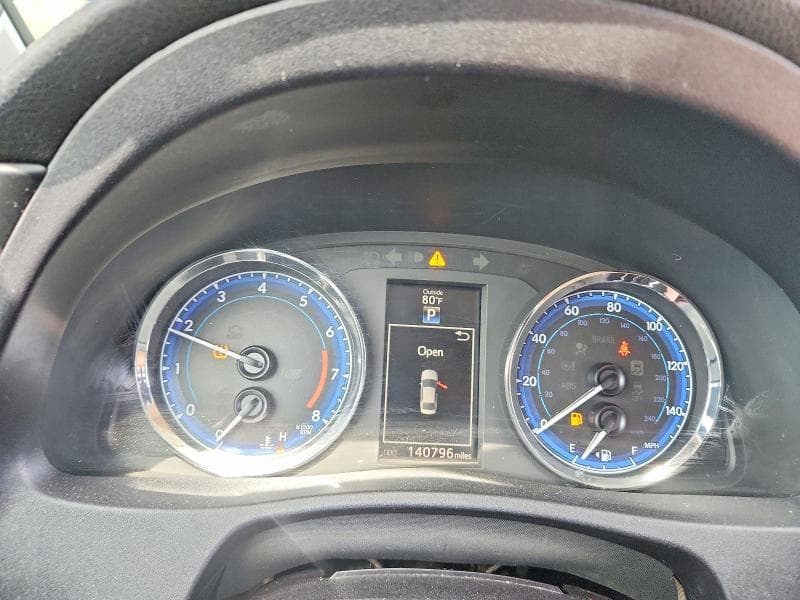 2019 TOYOTA COROLLA SE 9
