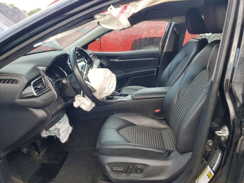 2019 TOYOTA CAMRY SE SE 7