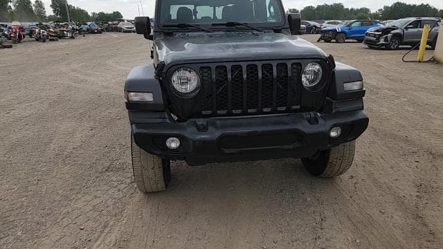 2020 JEEP GLADIATOR SPORT 13