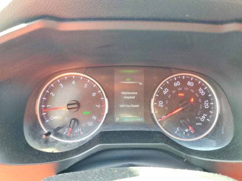 2019 TOYOTA RAV4 XLE 9