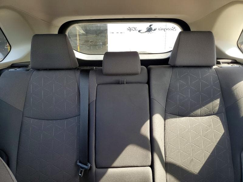 2019 TOYOTA RAV4 XLE 10