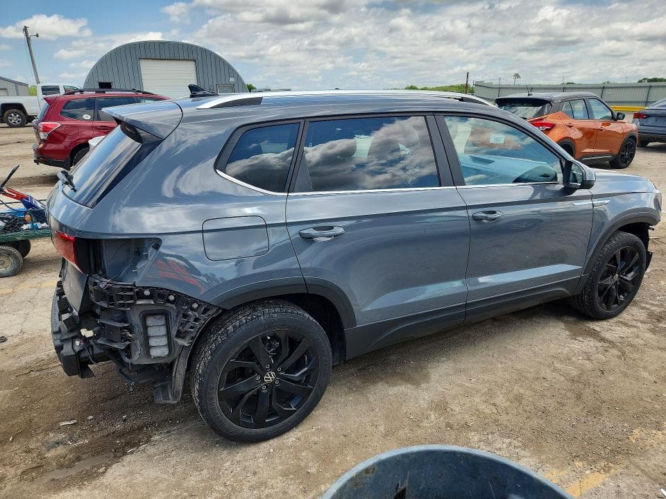 2022 VOLKSWAGEN TAOS SE SE 3