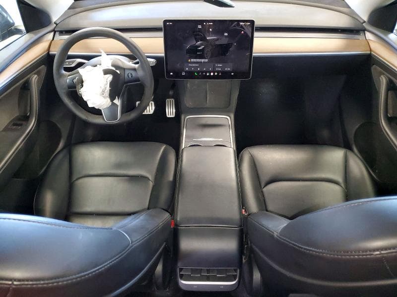 2023 TESLA MODEL Y 8