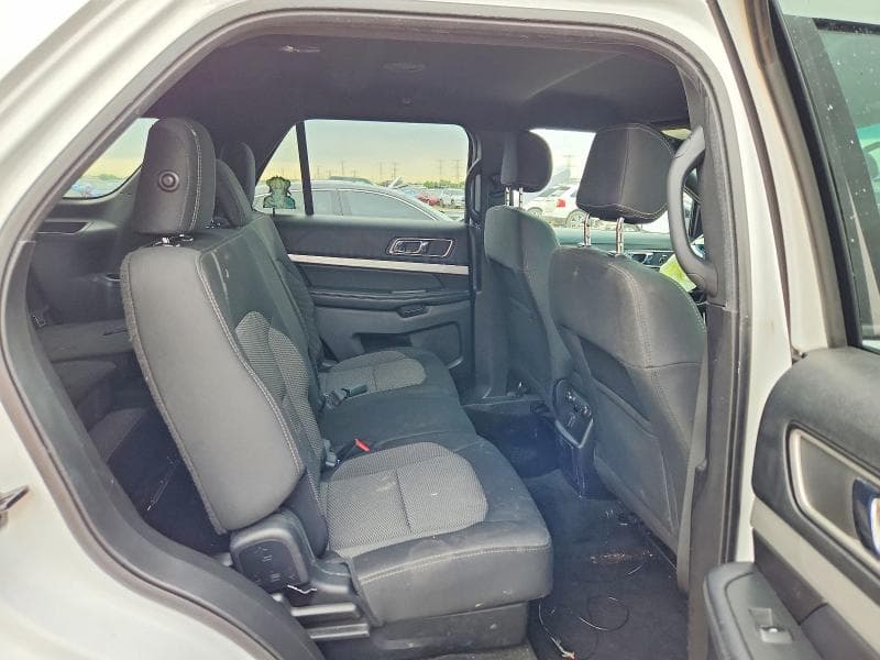 2017 FORD EXPLORER XLT 10