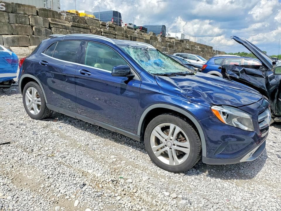 2017 MERCEDES-BENZ GLA 250 4MATIC 4