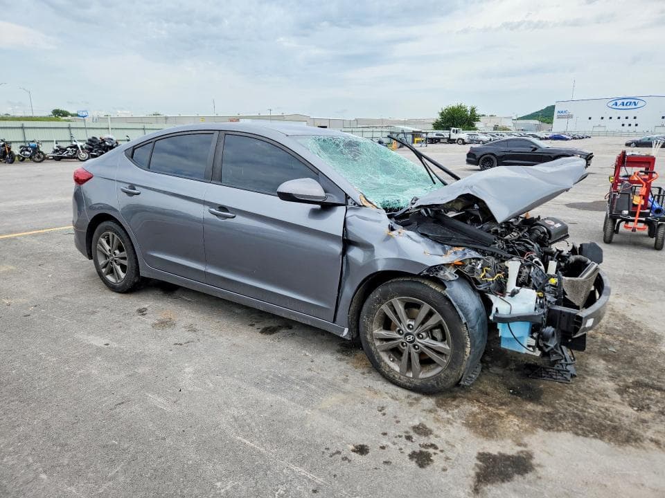2018 HYUNDAI ELANTRA SEL SEL 4