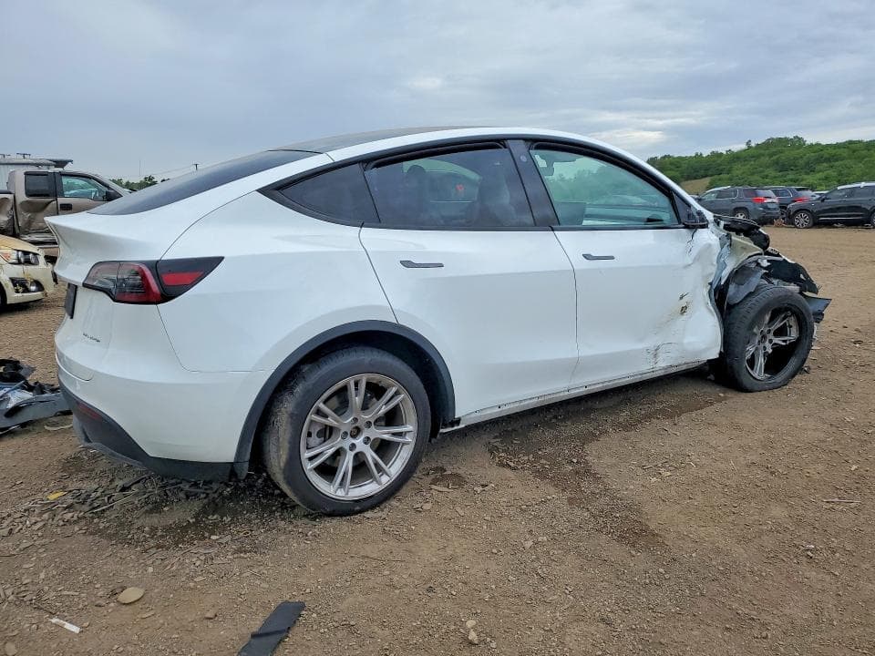 2023 TESLA MODEL Y 3