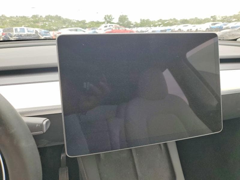 2023 TESLA MODEL Y 9