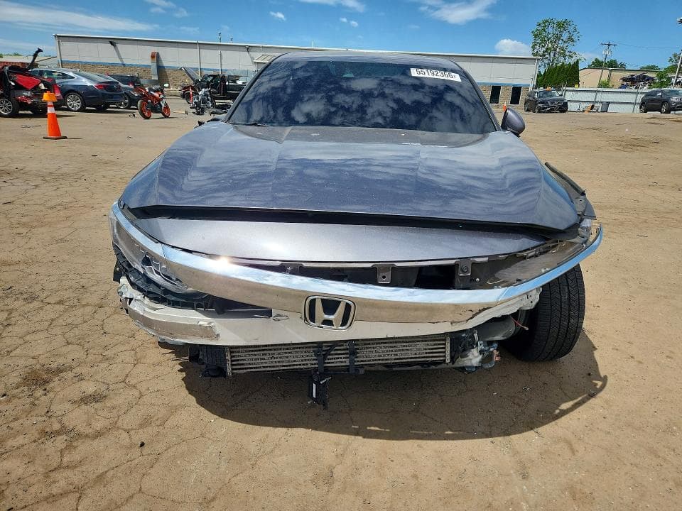 2018 HONDA ACCORD EX 5