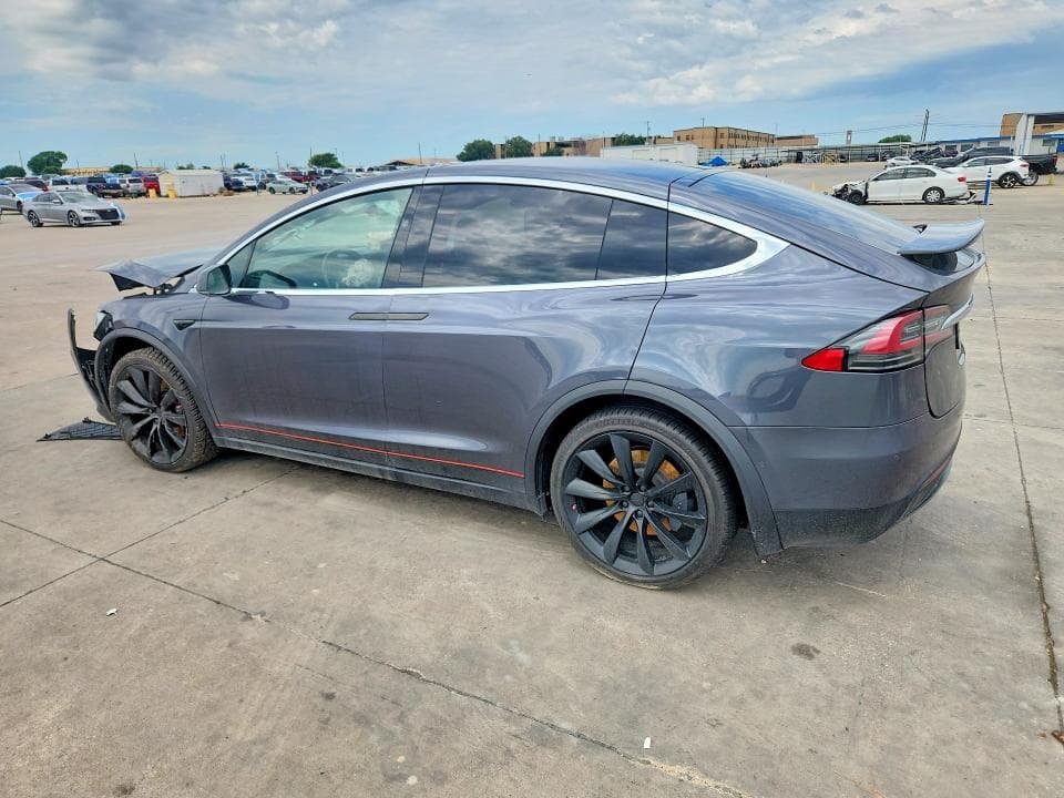2021 TESLA MODEL X 2